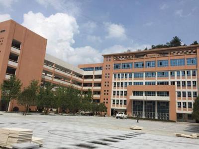 学校大理石铺贴.jpg 学校大理石铺贴.jpg